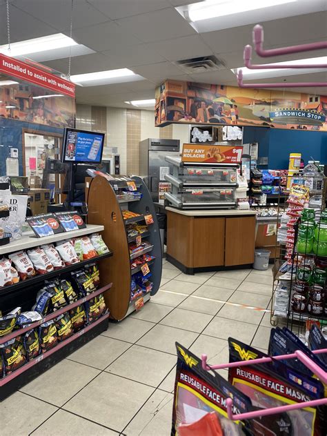 What does the time Circle K Open on New Years Day On New Years Day, Circle K fully operates its store like other regular days. . What time does circle k close